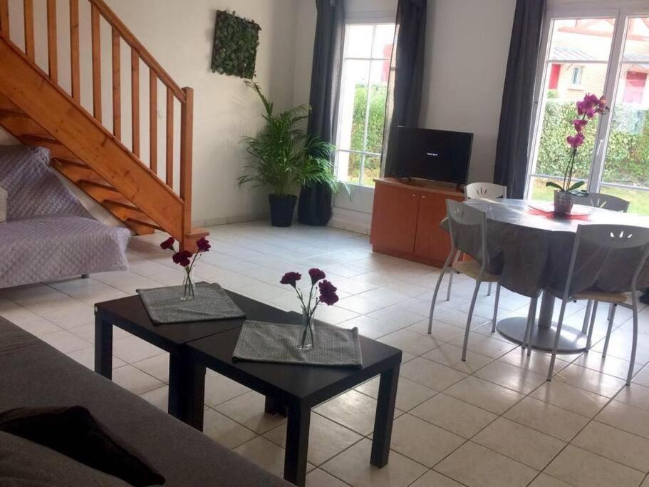 Le Dortoir Villa Magny-le-Hongre Eksteriør bilde